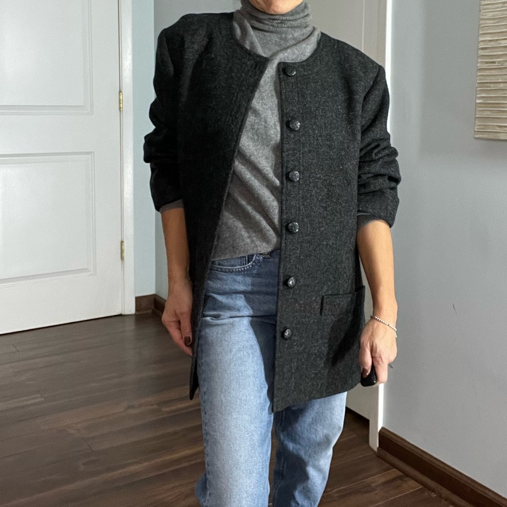 Personal 100% pure wool collarless button front jacket vintage size 18
